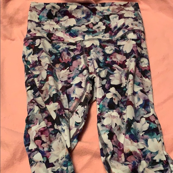 Lululemon Sports Bra + Leggings Set - Picture 5 of 7